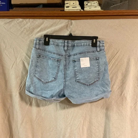 NWT Light Blue Jean Shorts - Picture 5 of 6
